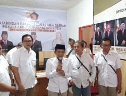Daftar ke Partai Gerindra Purwakarta, Om Zein Dikawal Relawan dan 17 Ketua PAC