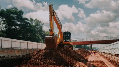 Tambah Lajur Ketiga di Wilayah Subang