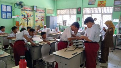 Hari Pertama, BGN Sebar 3000 Porsi MBG di Purwakarta