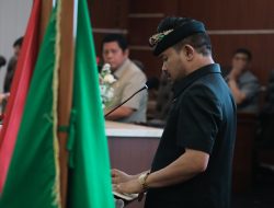 Gaskeun Hari Pertama Kerja, Abang Ijo Sampaikan Raperda Usulan Pemda ke Dewan