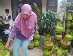 Pemerintah Nyusahin Emak-emak!