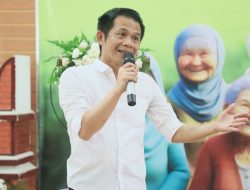 Kado 54 Tahun KDM, Om Zein Persembahkan 1000 Indung Asuh