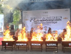 Geger di Purwakarta: Puluhan Juta Batang Rokok Ilegal Dibakar!